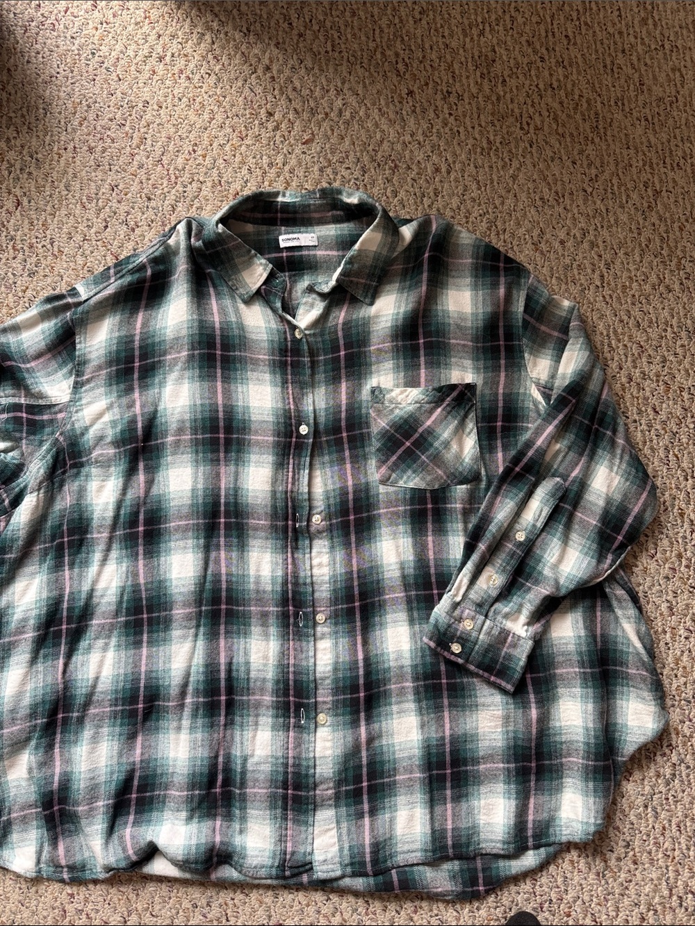 Woman’s Green Plaid Button-Up Shirt